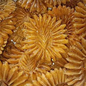 নকশি পিঠা গুড়ের শিরা দিয়ে ৫০০ গ্রাম